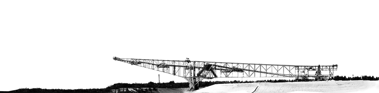Förderbrücke F60 in einer Mischung aus Foto und Zeichnung in schwarz weiß.
