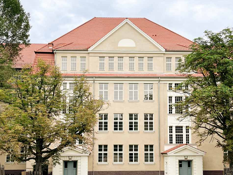 INFA-MannschGeb1_cubusplan-fassade