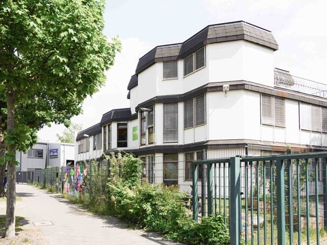 KUEH22-3_cubus-plan Fassade der Quinoa-Schule